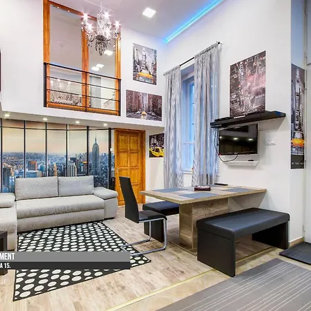 Little Americas Downtown Apartman *